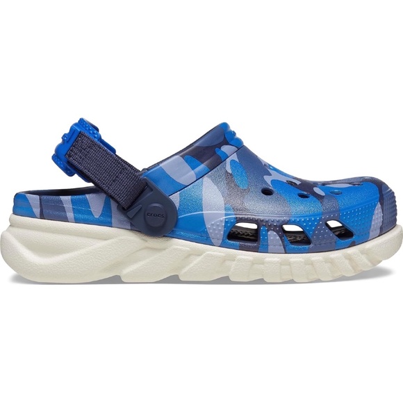 Crocs Unisex-Adult Blue Camo Duet Max II Clog - Size M5/W7